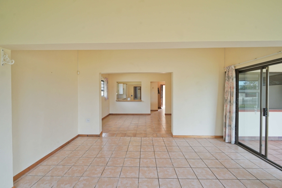 3 Bedroom Property for Sale in Kidds Beach Eastern Cape